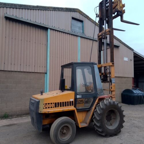CASE 525 ROUGH TERRAIN FORKLIFT 6500 HRS, NEW FRONT TYRES GOOD  WORKING ORDER £3950+VAT O.N.O